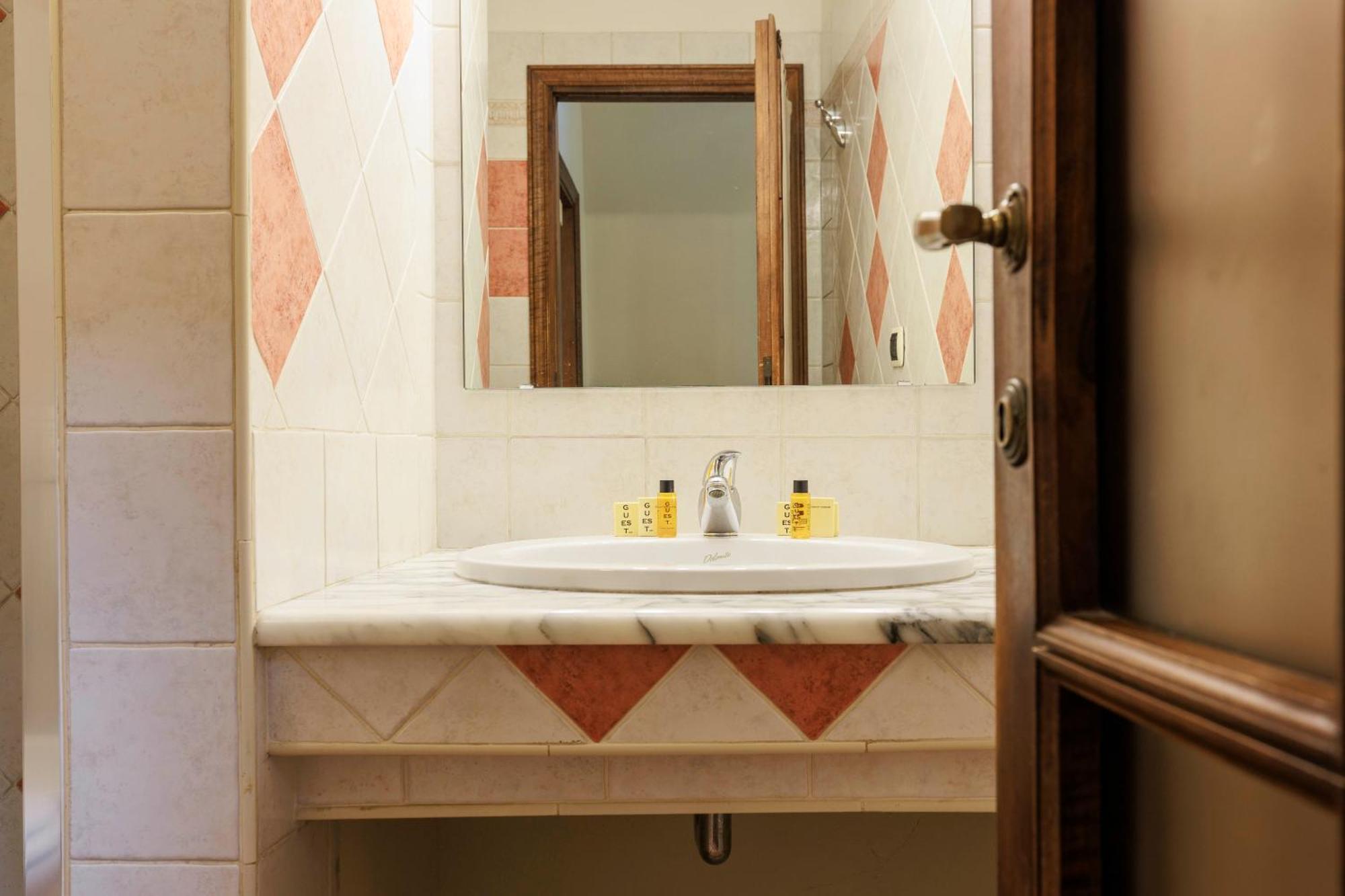 Cozy House In Ardiglione Street Florence